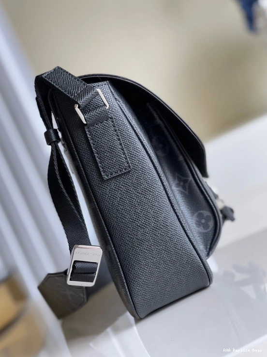Aaa replica bags MESSENGER NEW LOUIS VUITTON 0709